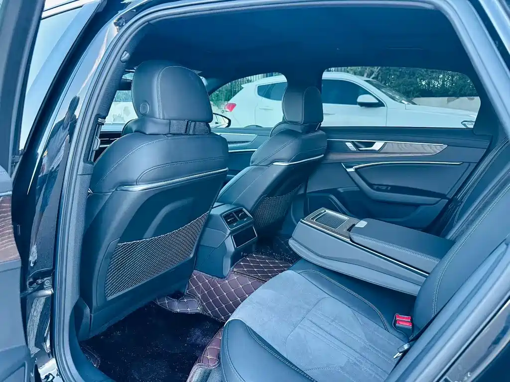 Audi A6L 2020
