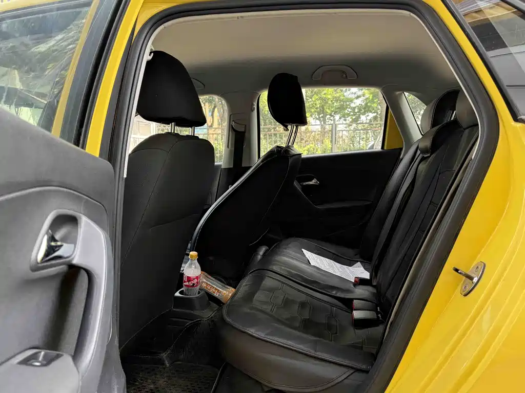 Volkswagen Polo 2015