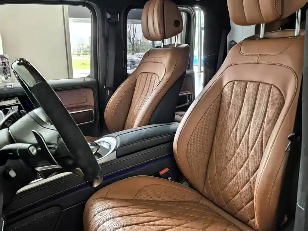 Mercedes-Benz G-Class 2024 — фото 13