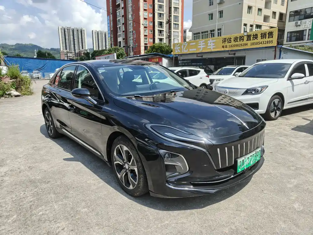 Hongqi E-QM5 2023 — фото 3