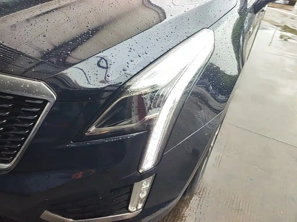 Cadillac XT5 2021 — фото 24