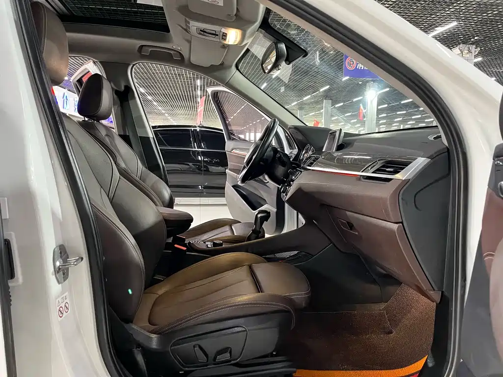 BMW X1 2019 — фото 10