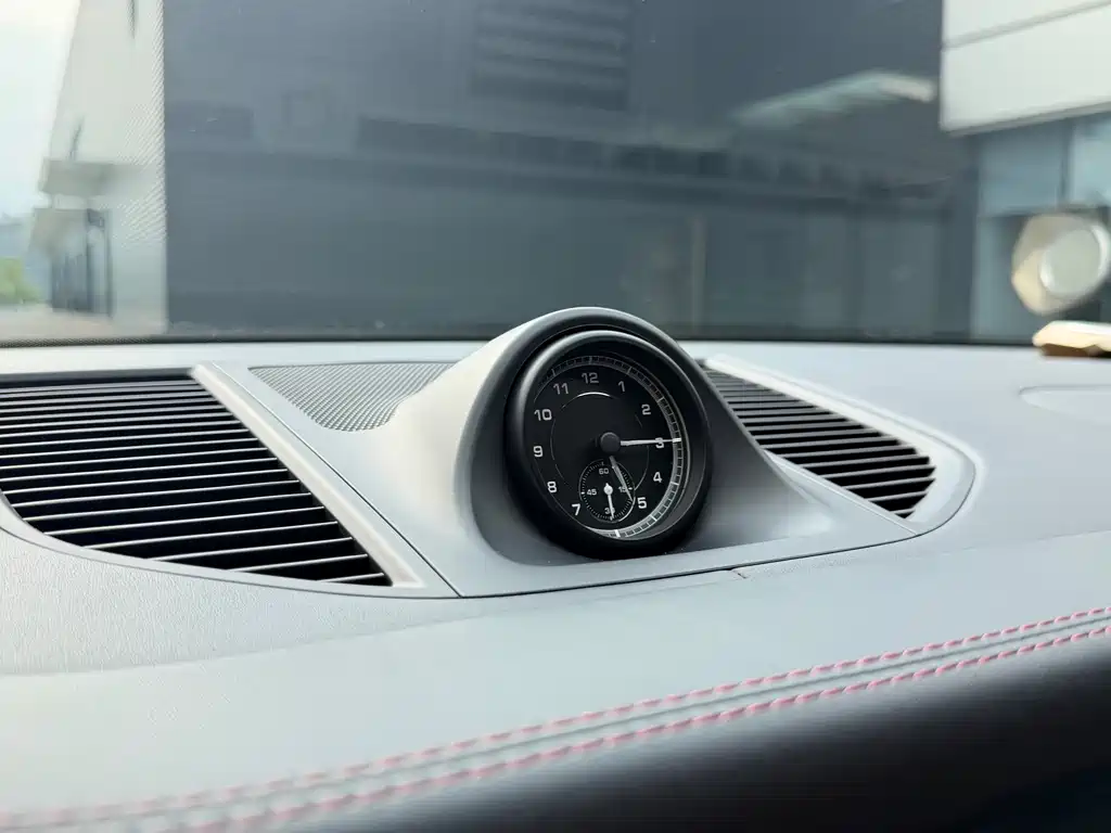 Porsche Macan 2022 — фото 13