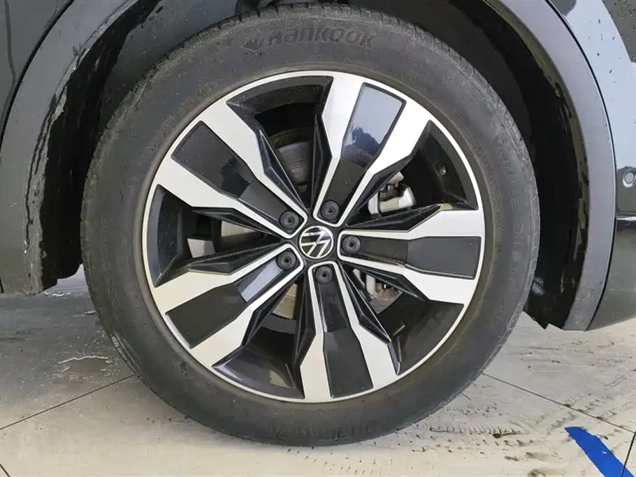 Volkswagen Tiguan L 2024