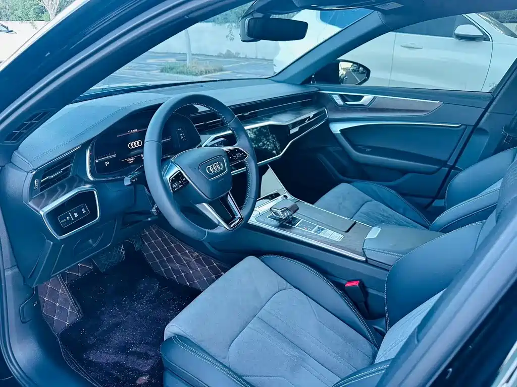 Audi A6L 2020