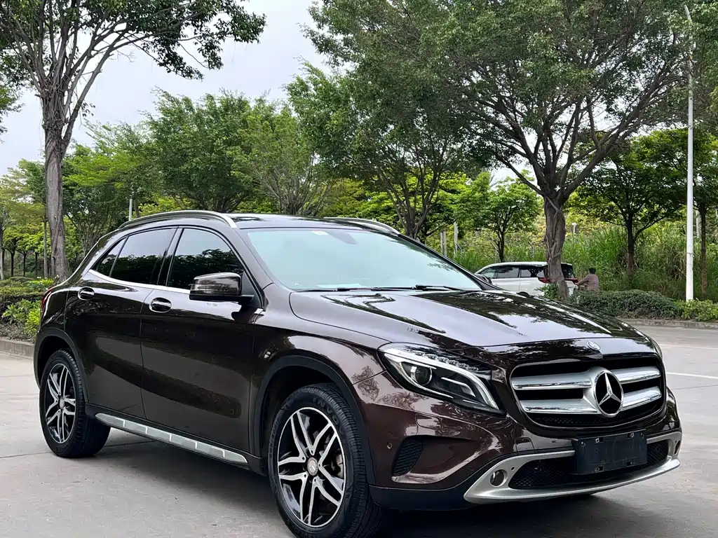 Mercedes-Benz GLA 2016