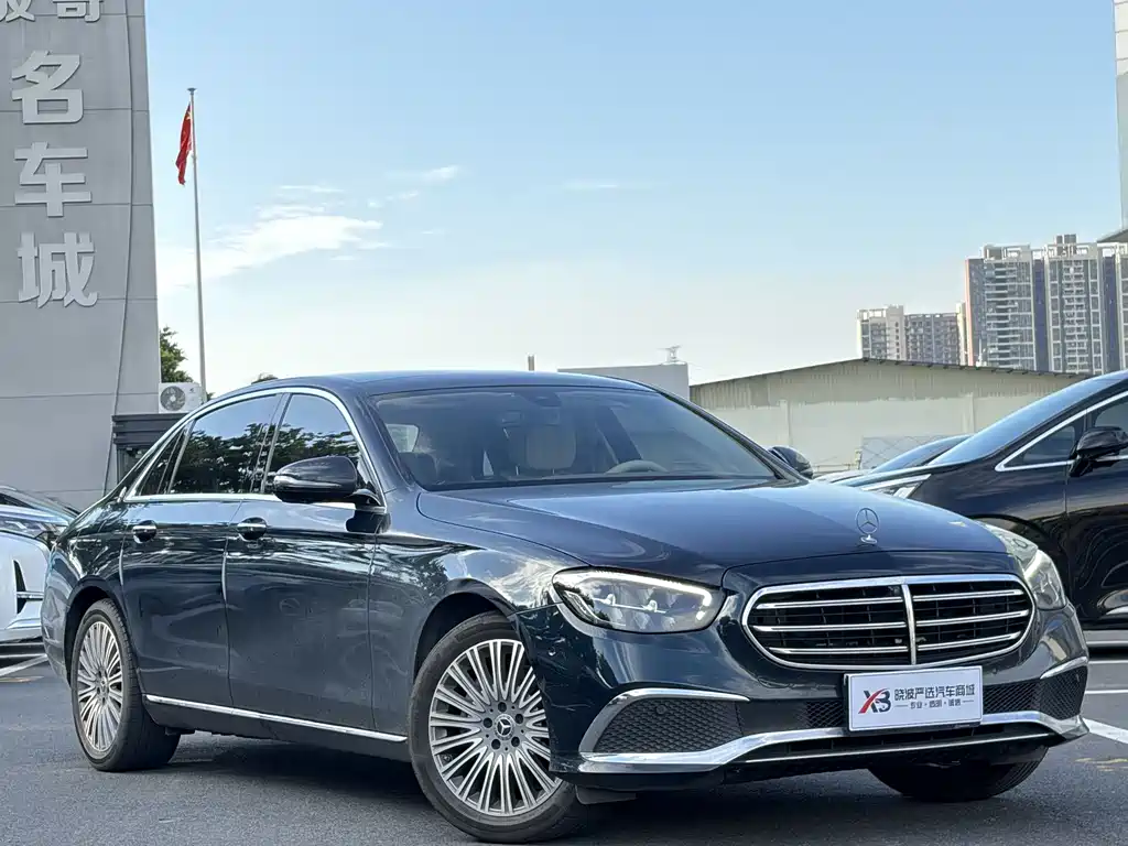 Mercedes-Benz E-Class 2022