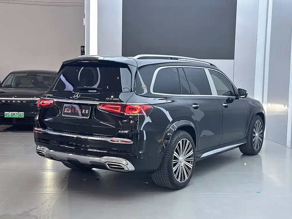 Mercedes-Benz Maybach GLS 2023 — фото 23
