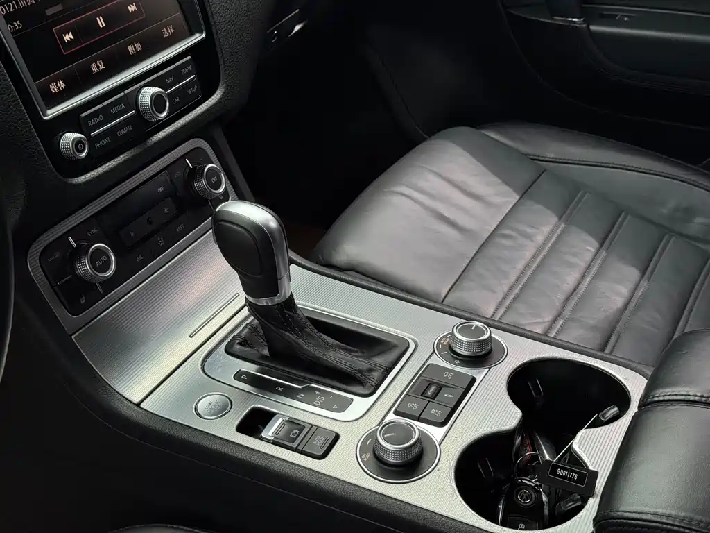 Volkswagen Touareg 2015