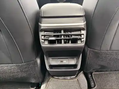 Geely Emgrand 2022