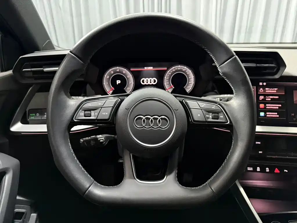 Audi A3 2023 — фото 16