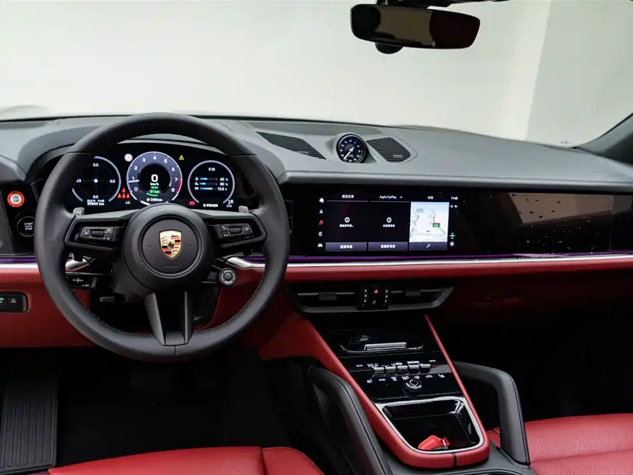 Porsche Cayenne Hybrid 2024 — фото 12