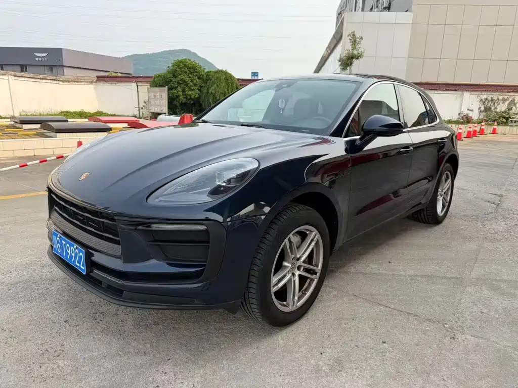 Porsche Macan 2023