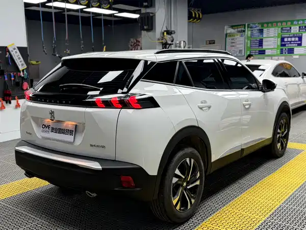 Peugeot 2008 2022