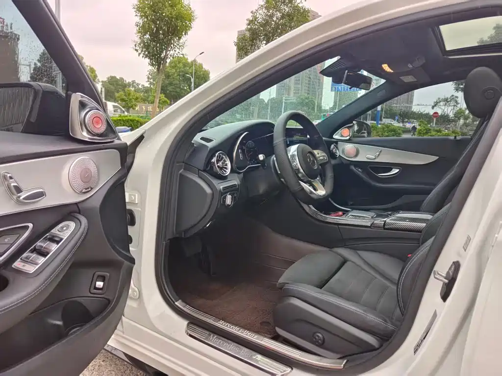 Mercedes-Benz C-Class 2020