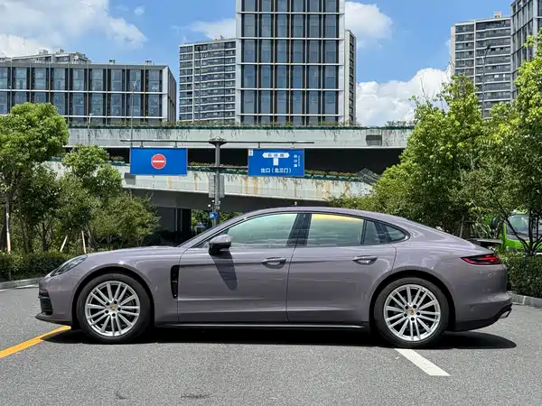 Porsche Panamera 2019