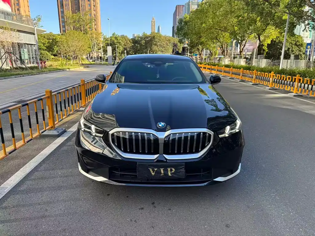 BMW 5 Series 2024