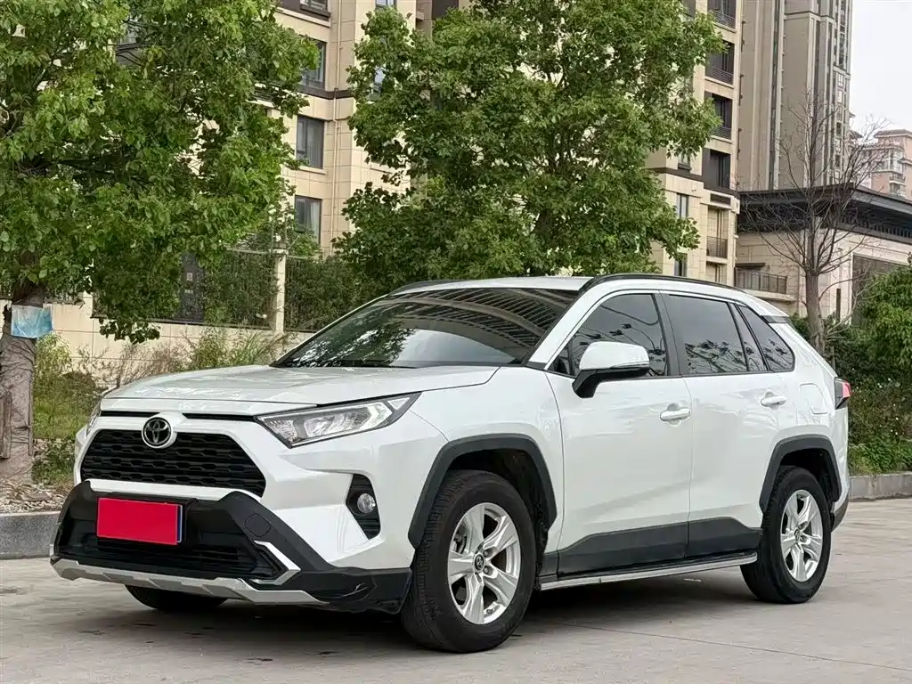 Toyota RAV4 2021