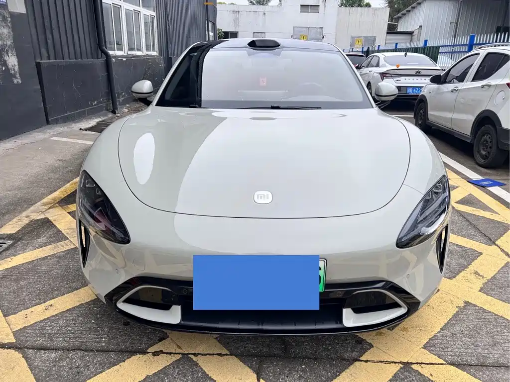 Xiaomi SU7 2025