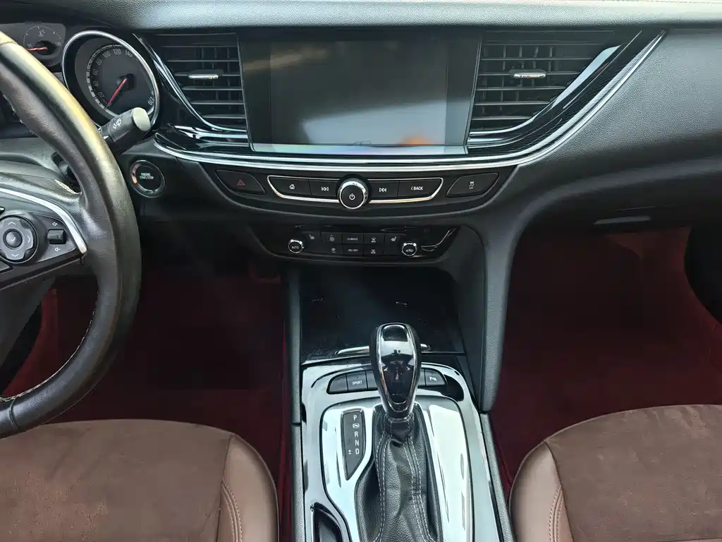 Buick Regal 2019 — фото 15