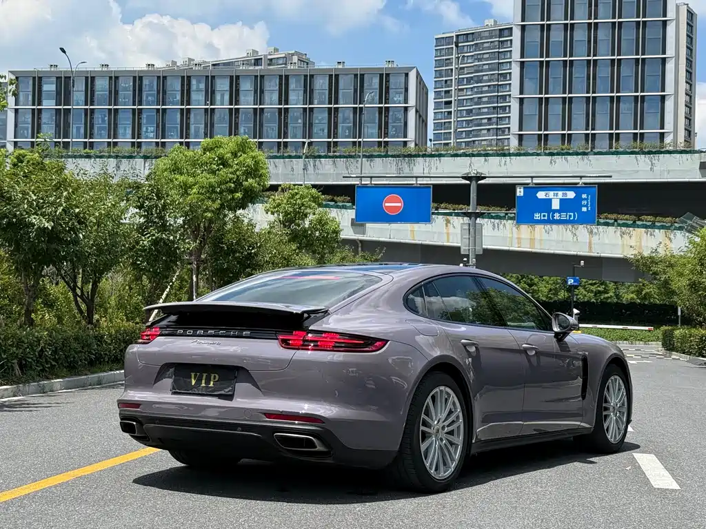 Porsche Panamera 2019 — фото 4