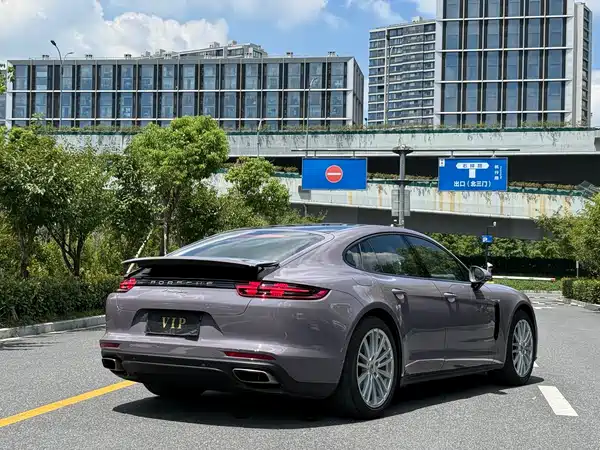 Porsche Panamera 2019