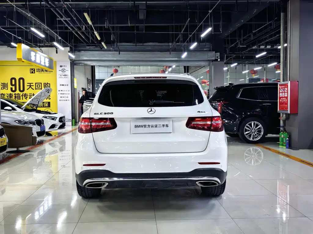 Mercedes-Benz GLC 2019 — фото 19