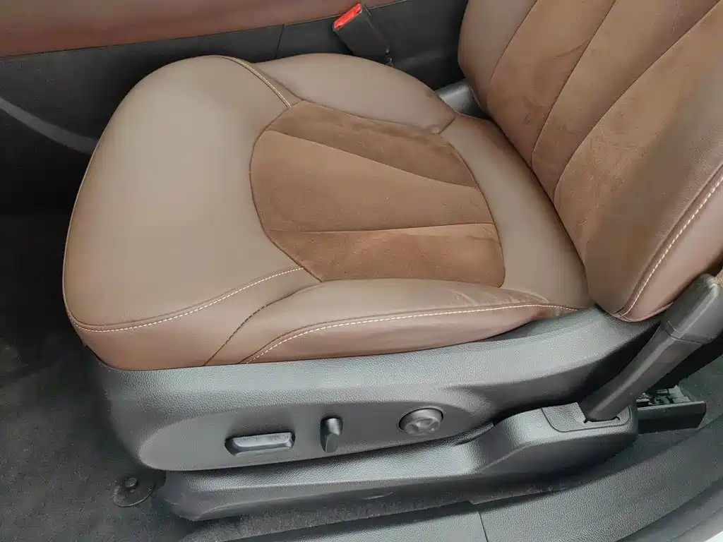 Buick Envision Plus 2017 — фото 20