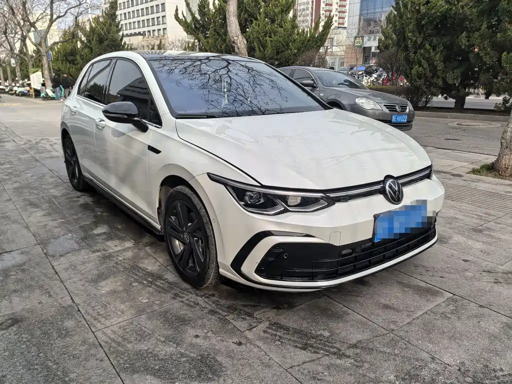 Volkswagen Golf 2023