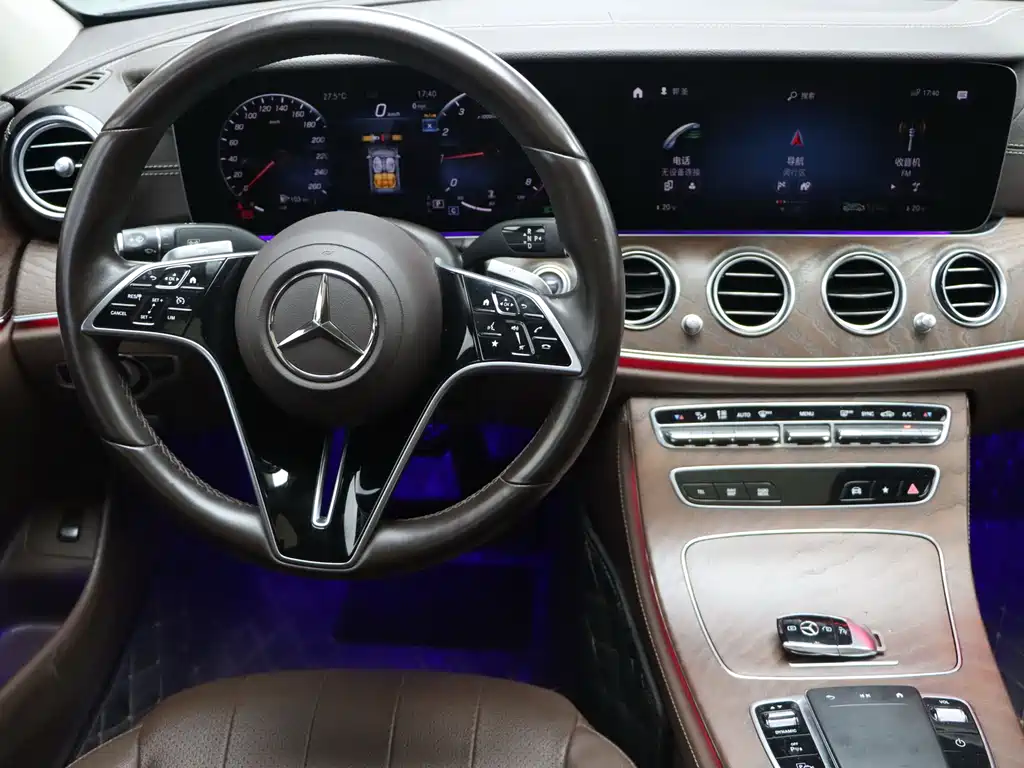 Mercedes-Benz E-Class 2023 — фото 22