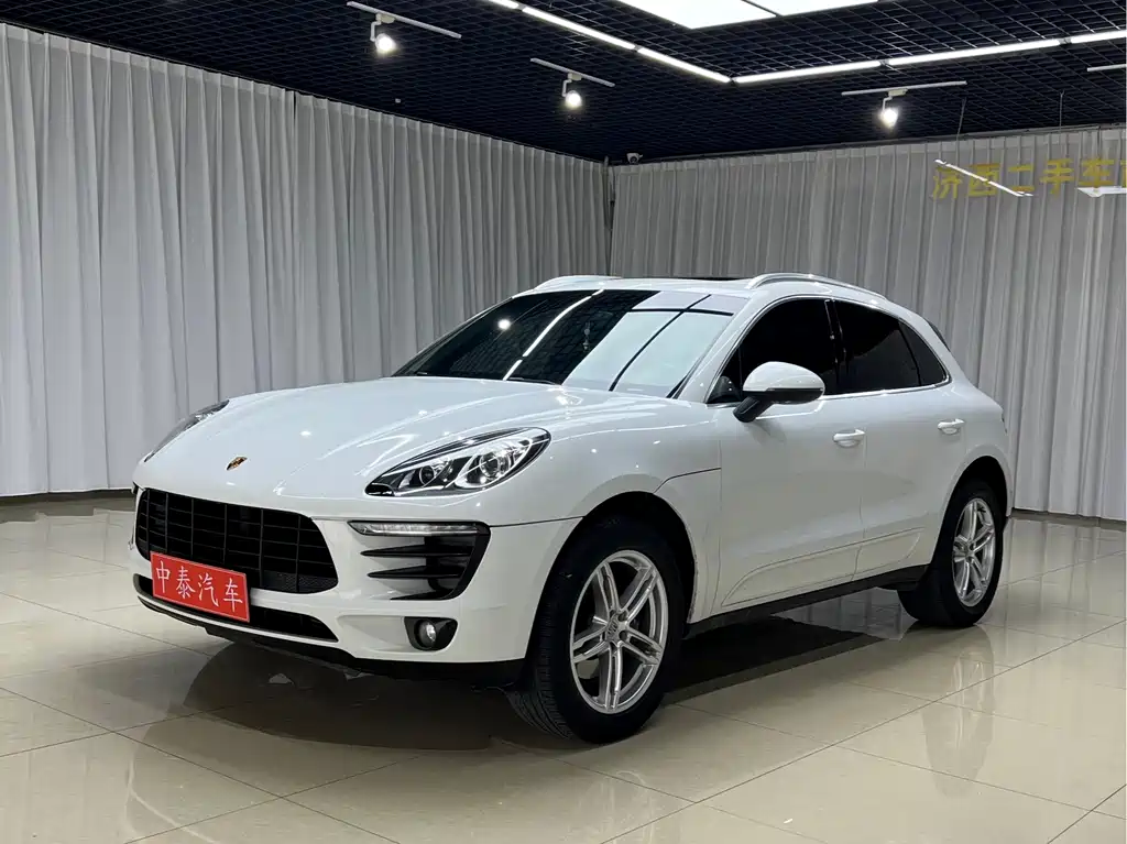 Porsche Macan 2015 — фото 1