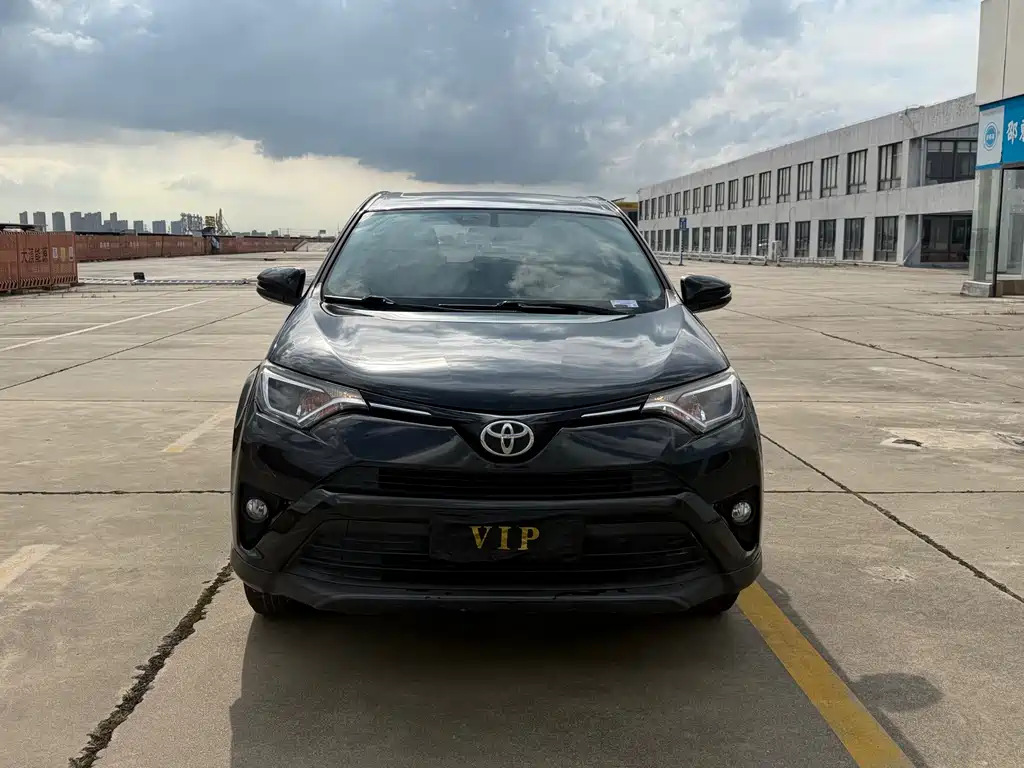 Toyota RAV4 2019 — фото 2