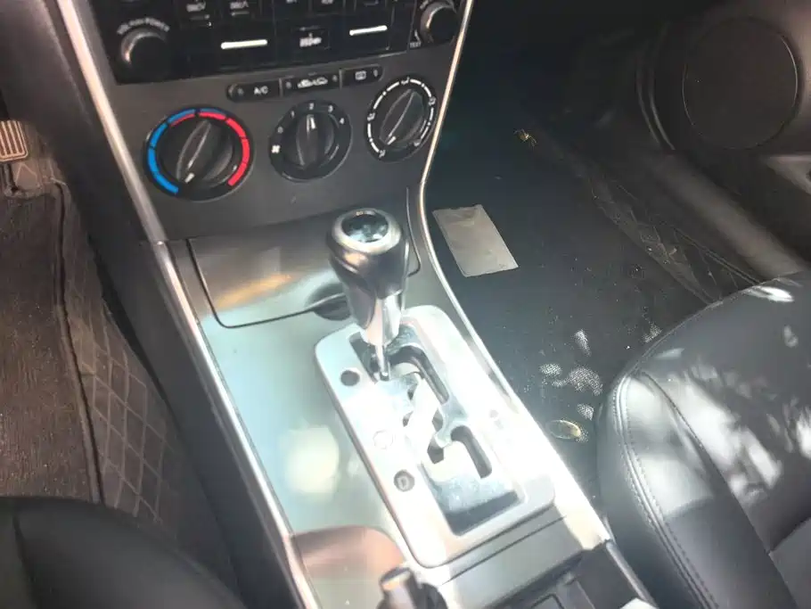 Mazda 6 2015 — фото 16