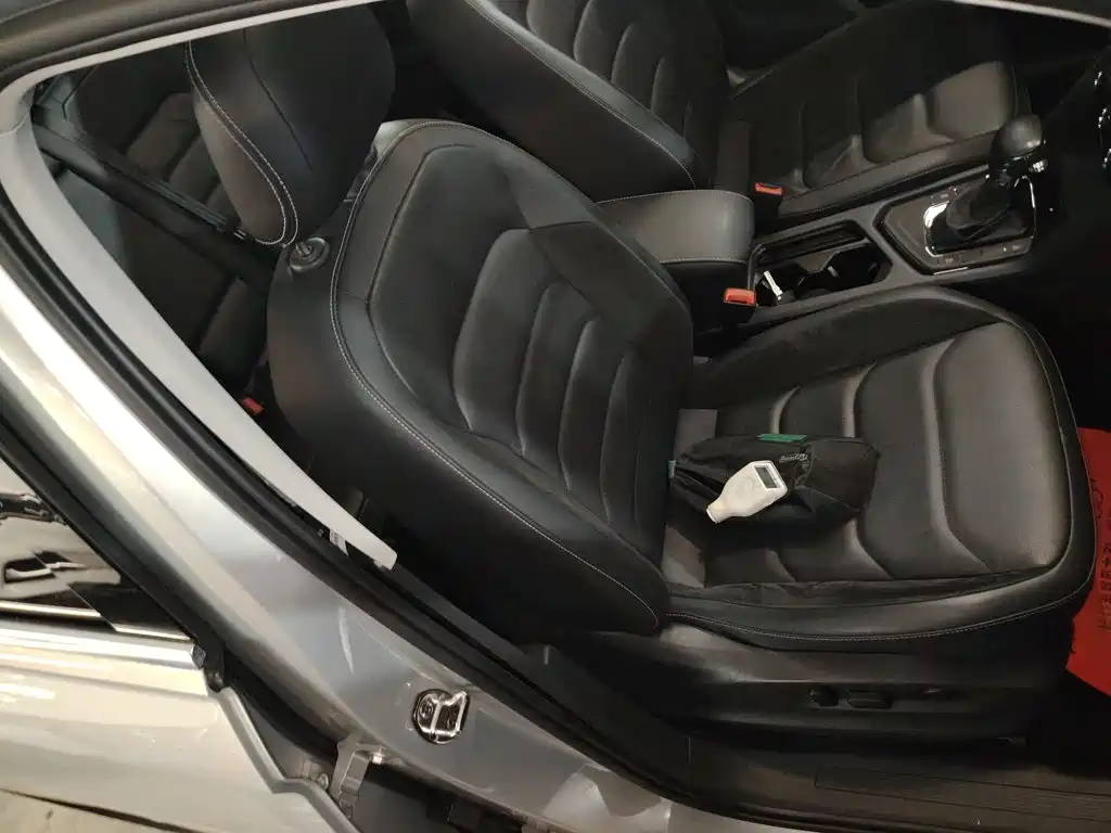 Volkswagen Tiguan L 2017 — фото 20