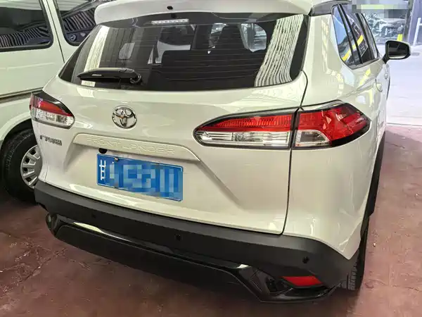 Toyota Frontlander 2024
