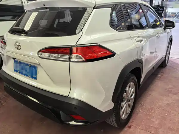 Toyota Frontlander 2024