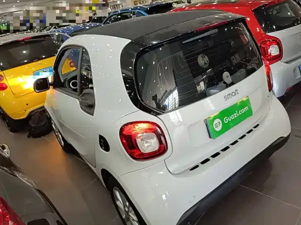 smart fortwo 2018