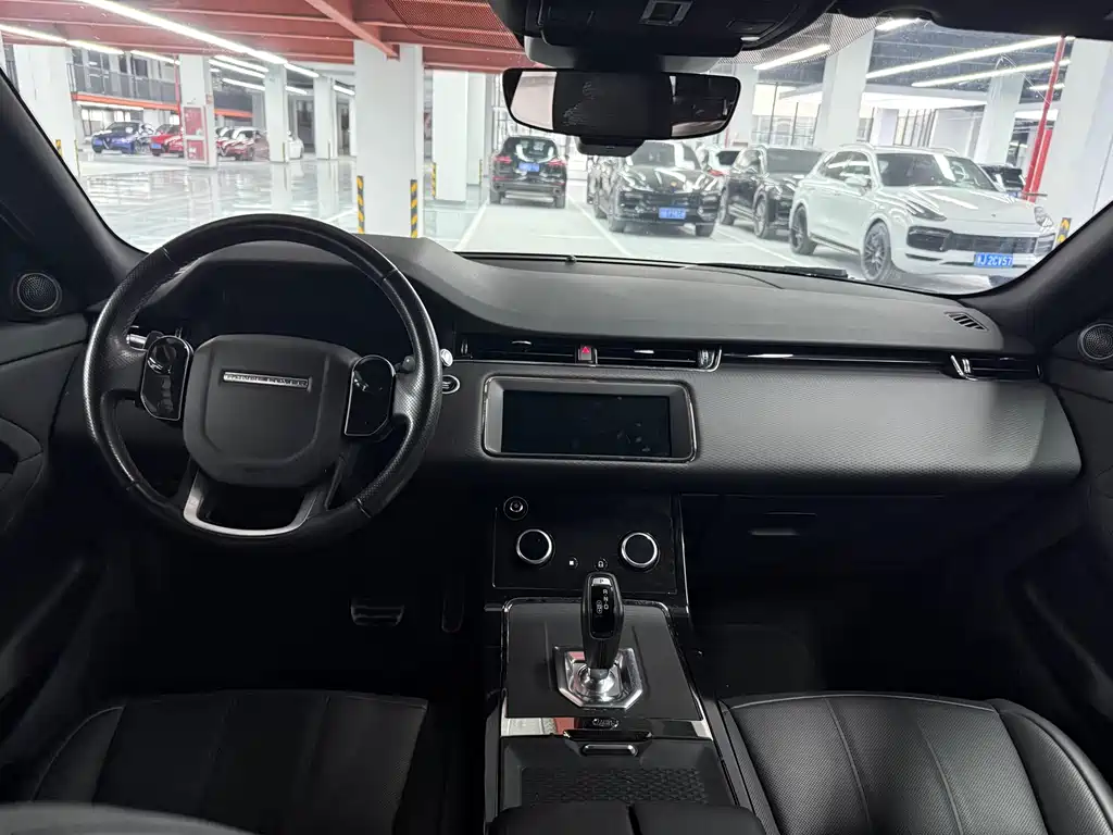 Land Rover Evoque 2021 — фото 10