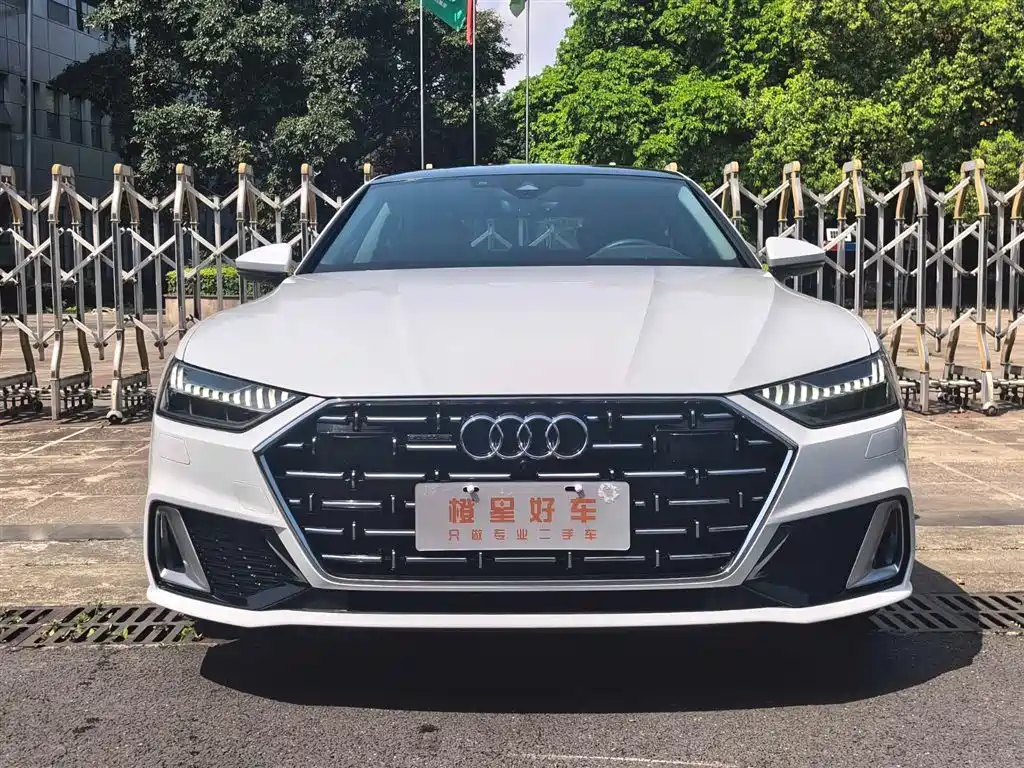 Audi A7L 2023 — фото 2