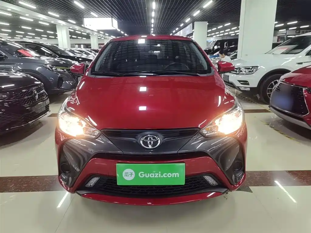 Toyota Yaris L 2022 — фото 3