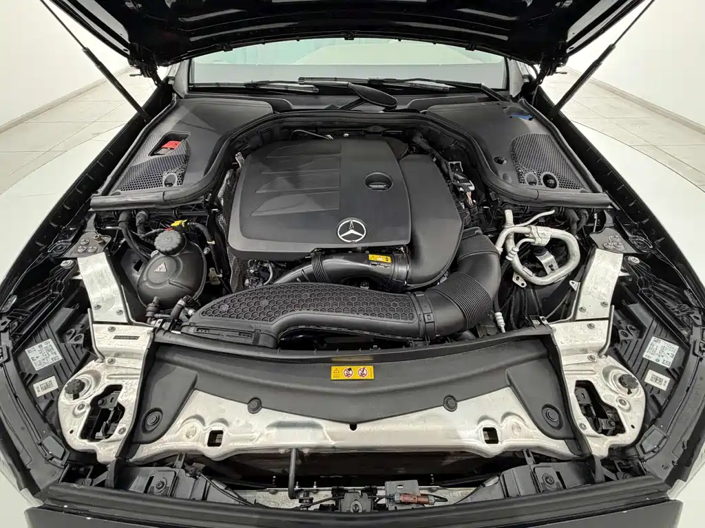 Mercedes-Benz E-Class 2021 — фото 46