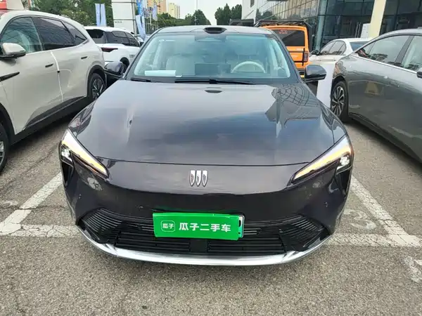Buick Zhijing L7 2025