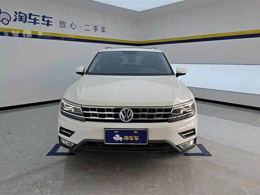 Volkswagen Tiguan L 2017 — фото 2