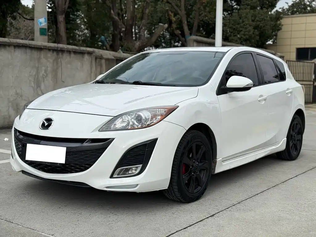Mazda 3 Xingcheng 2014 — фото 1