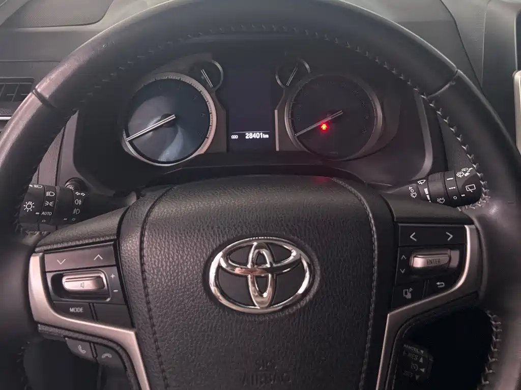 Toyota Prado 2019 — фото 6
