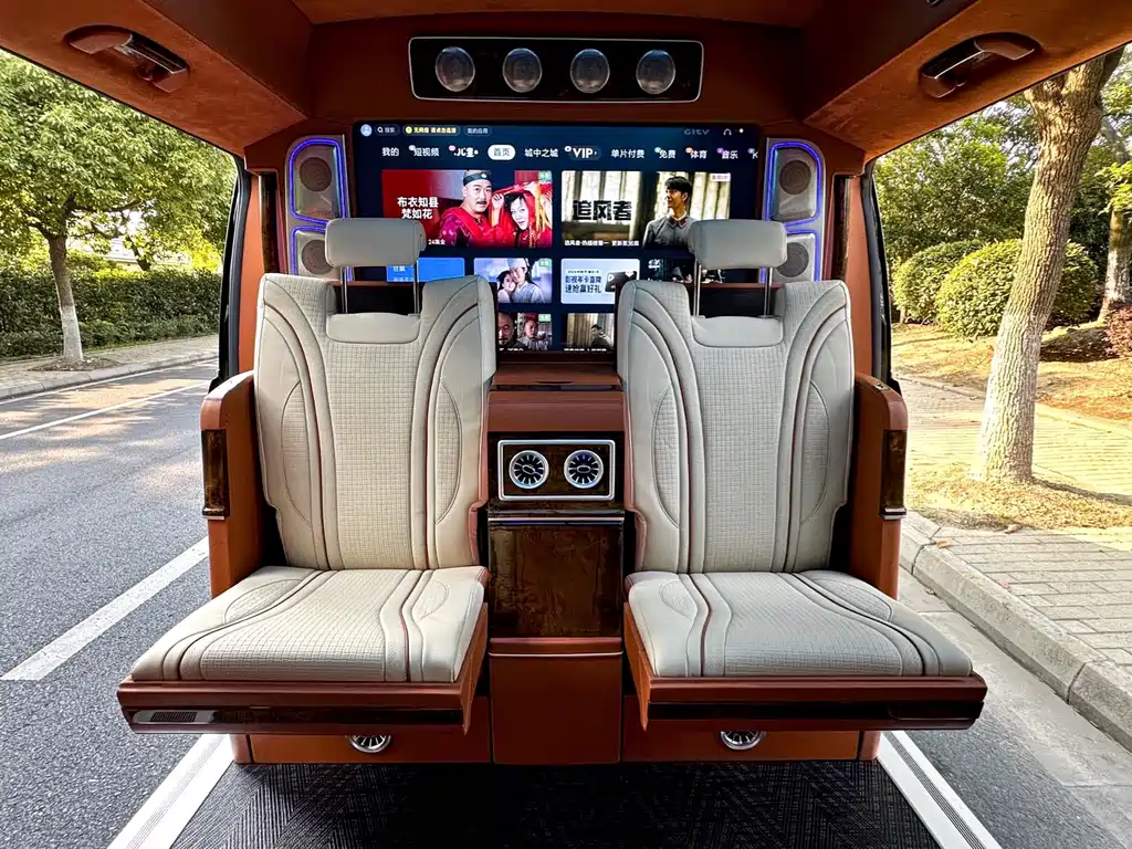 Mercedes-Benz V-Class 2024