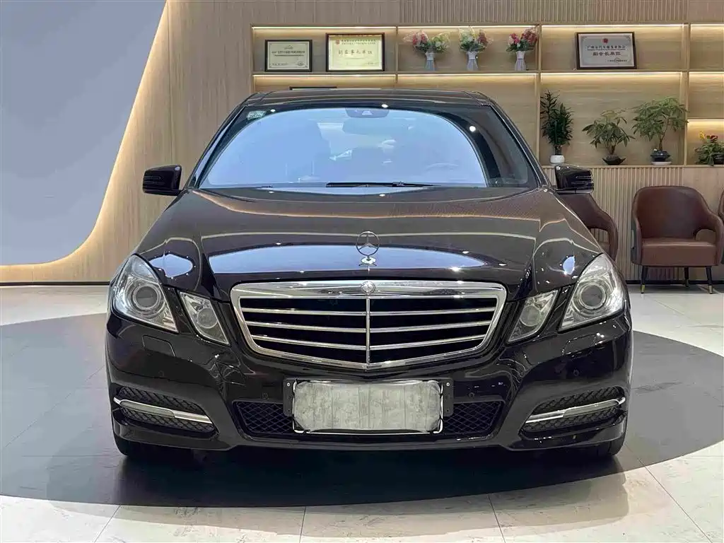 Mercedes-Benz E-Class 2012