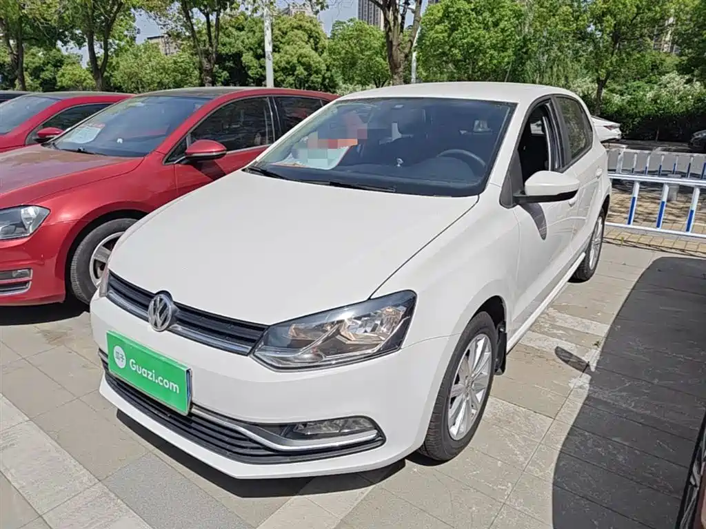 Volkswagen Polo 2015 — фото 2