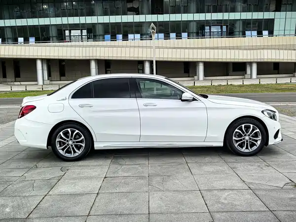 Mercedes-Benz C-Class 2016