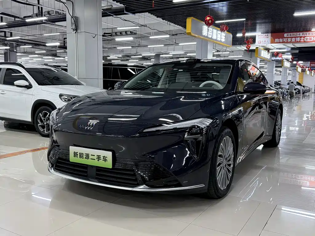 Buick Zhijing L7 2025 — фото 1
